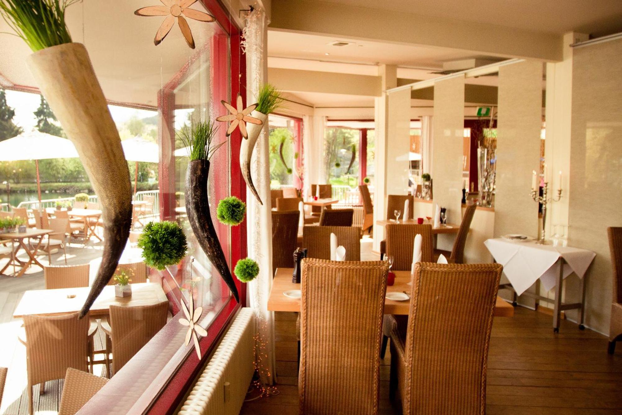 Malteser Komturei Hotel / Restaurant Bergisch Gladbach Esterno foto