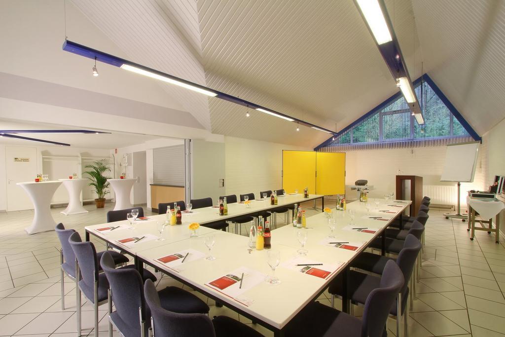 Malteser Komturei Hotel / Restaurant Bergisch Gladbach Esterno foto