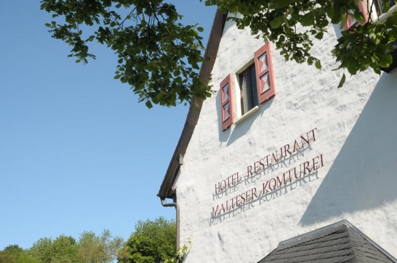 Malteser Komturei Hotel / Restaurant Bergisch Gladbach Esterno foto